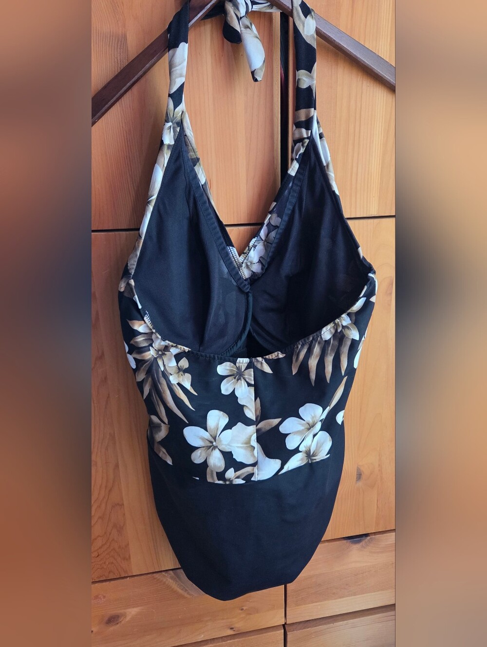 Miraclesuit Women's Black & Brown Floral Underwired One Piece Swimsuit Sz 16D - Picture 4 of 8